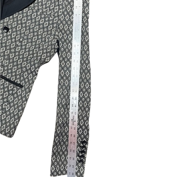 BCBGMaxAzria Women’s Diamond Jacquard Clifford Blazer Jacket ~ Size M - Picture 13 of 14
